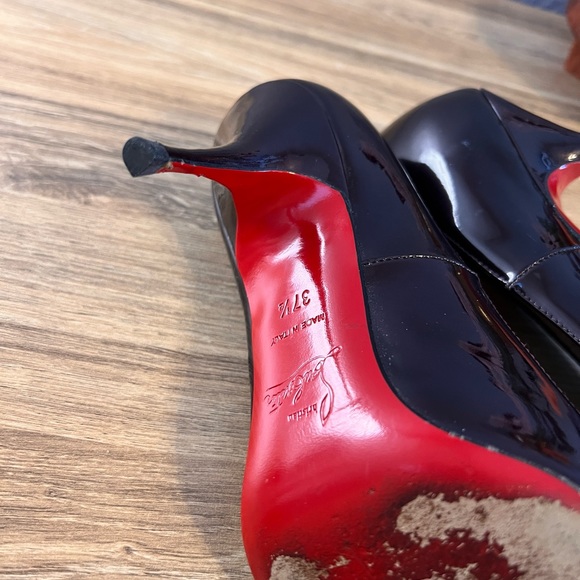 Christian Louboutin Chocolate Patten Leather Pumps. 60mm/3” heel. - Picture 3 of 8